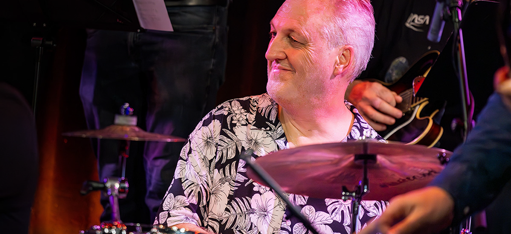 Hard Days Night Bigband featuring Groove Galaxy