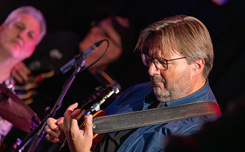 Hard Days Night Bigband featuring Groove Galaxy