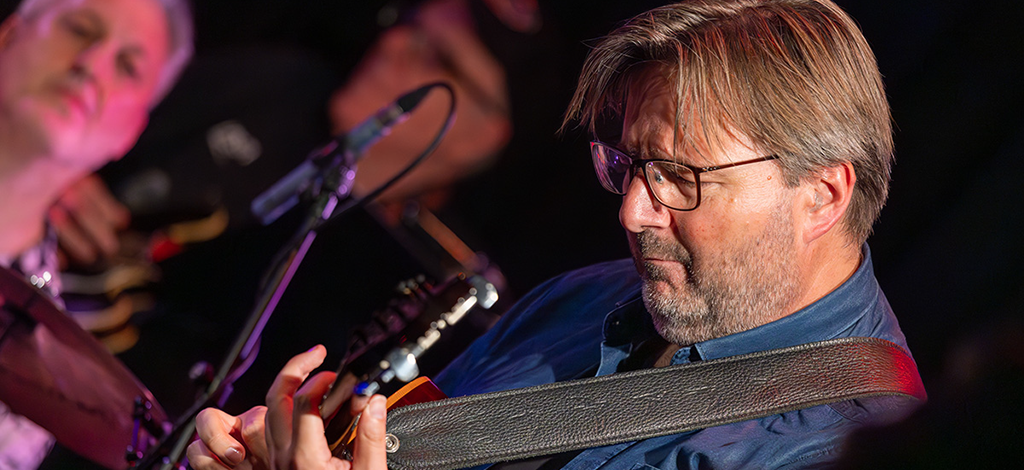 Hard Days Night Bigband featuring Groove Galaxy