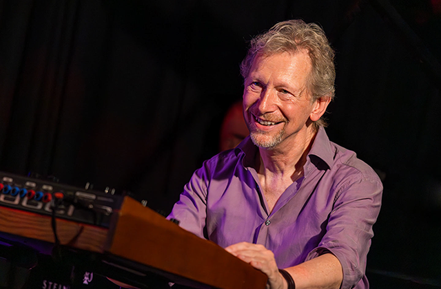 Hard Days Night Bigband featuring Groove Galaxy