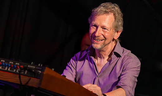 Hard Days Night Bigband featuring Groove Galaxy