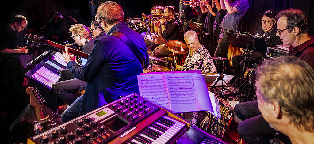 Hard Days Night Bigband featuring Groove Galaxy