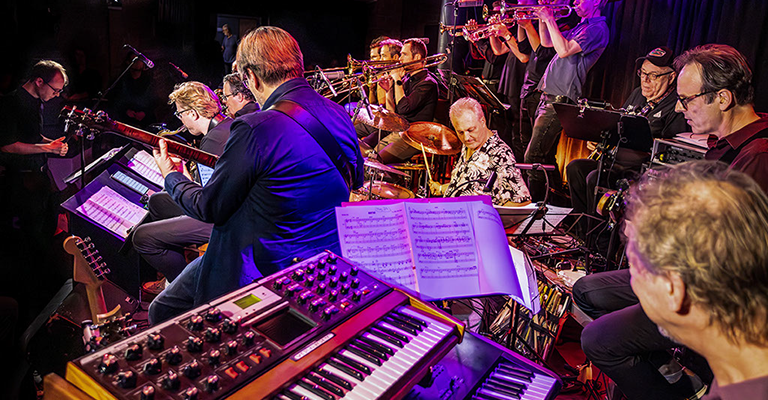 Hard Days Night Bigband featuring Groove Galaxy